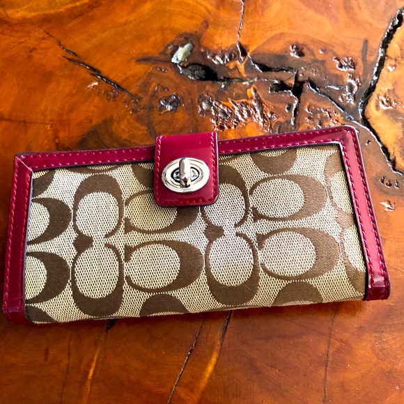 Coach Wallet - Picture 1 of 7